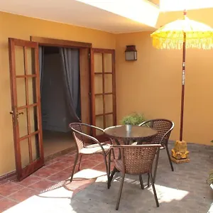 Chalet Casa Con Piscina En El Centro, Los Llanos De Aridane